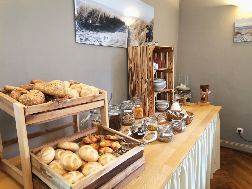 schloesschen-sundische-wiese_restaurant-fruehstueck