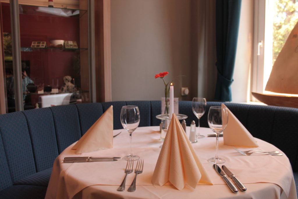 schloesschen-sundische-wiese_restaurant_innen